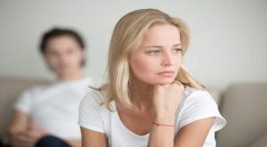 "הייתי רוצה להרגיש עטופה, חשובה" צילום: fizkes,Shutterstock זוגיות